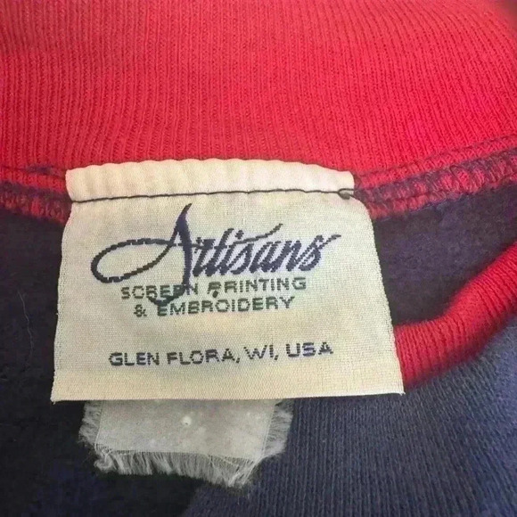 Vintage cardigan with red cardinals.  Artisans brand - Picture 6 of 6